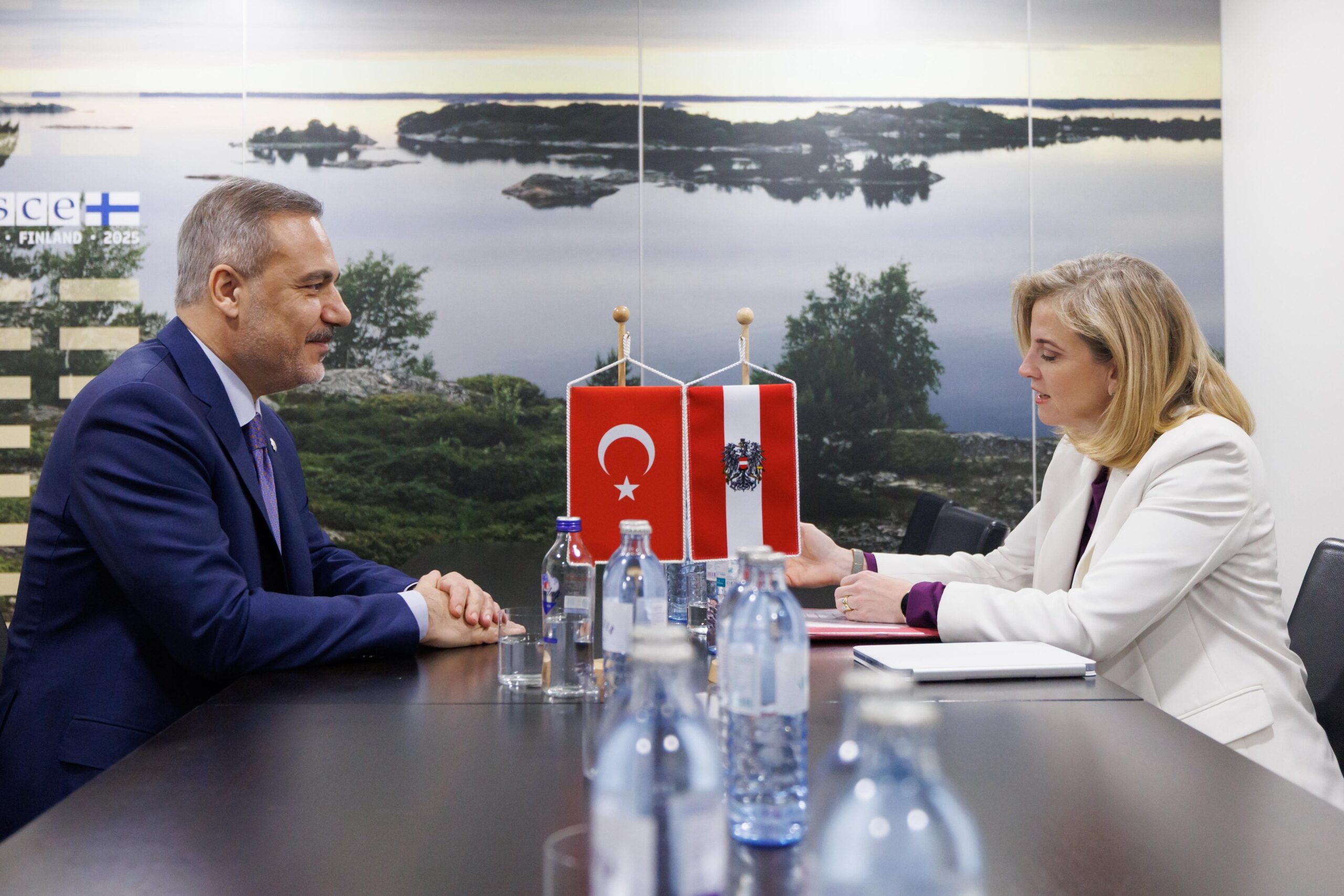 Avusturya ve Türkiye Dışişleri Bakanları Viyana’da Görüştü