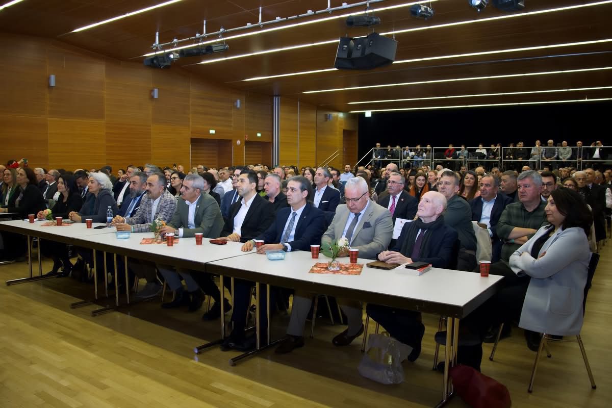 Hızır Avusturya 10. Kuruluş Yılını Innsbruck’ta Kutladı