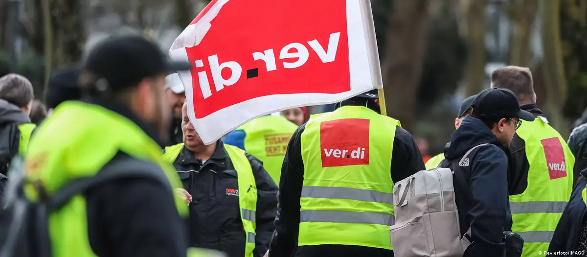 Almanya’da uyarı grevi | Toplu taşıma çalışmayacak