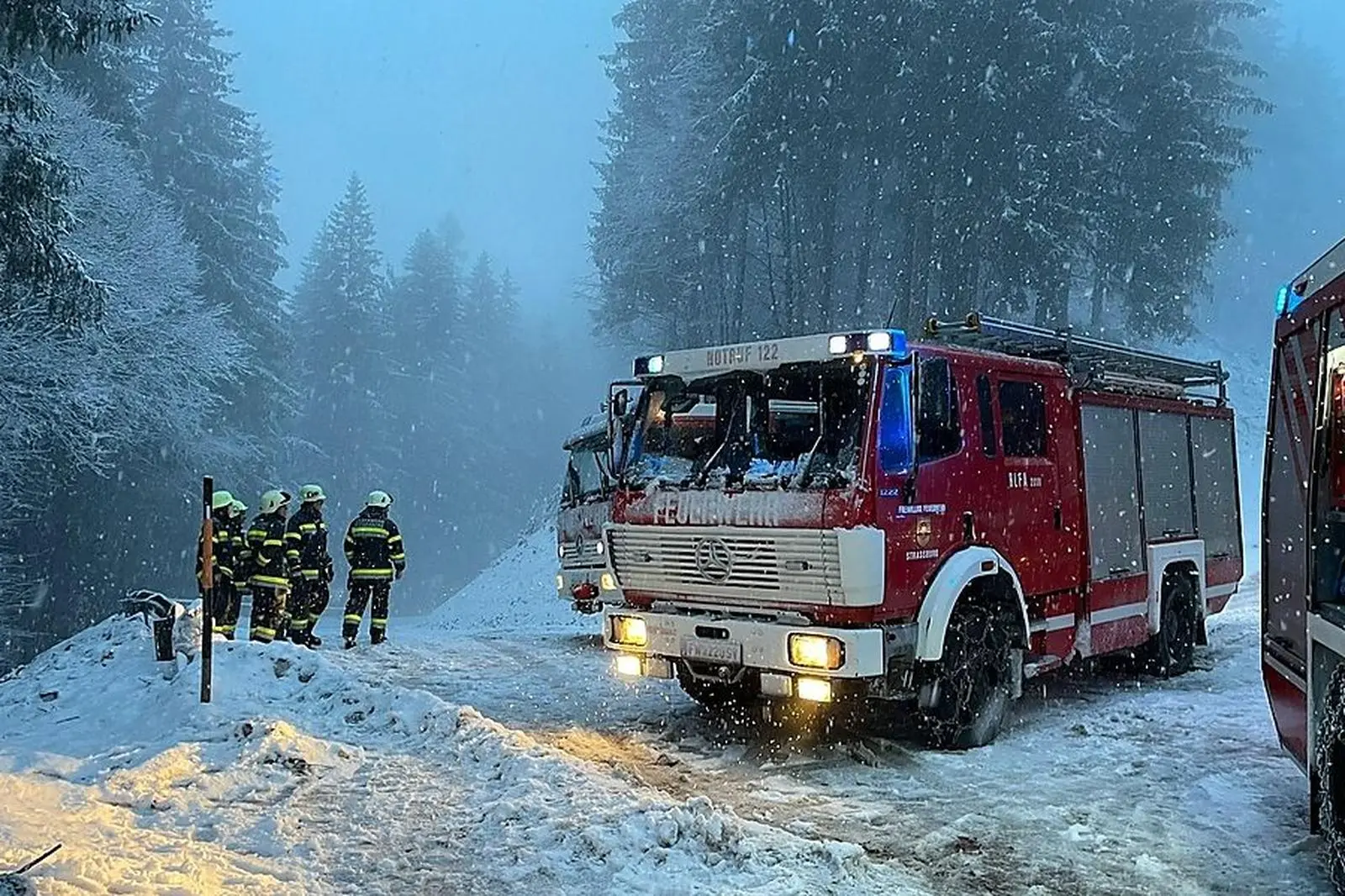 Kar Kaosu | Kazalar, Yolların Kapanması ve Zincir Zorunluluğu