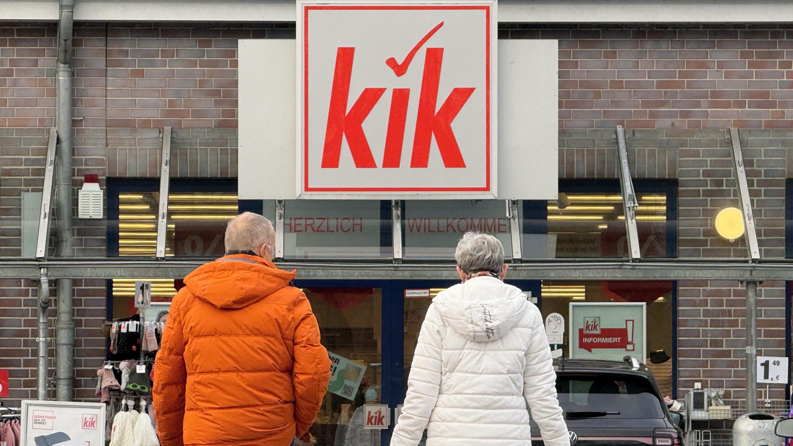 İndirim zinciri KiK, bu yıl yüzlerce mağazasını kapatma kararı aldı