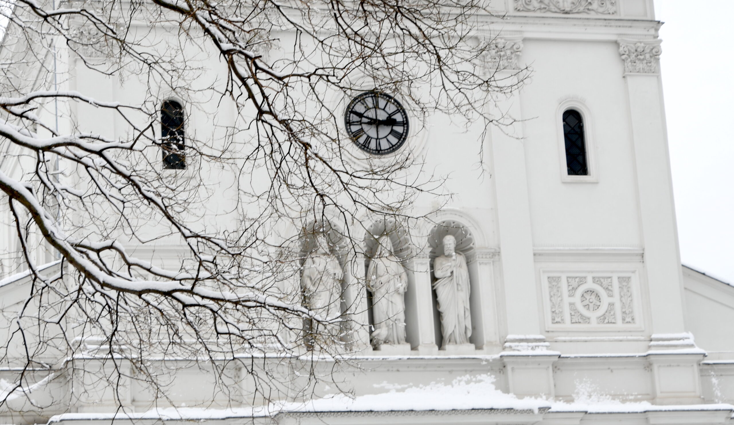 Yaz saatine geçiş bu yıl daha erken gerçekleşiyor