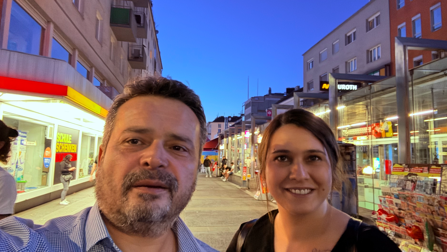 Cesaret ve Özgüvenle Yağmur Virgül’ü Yönetmeye Geliyor