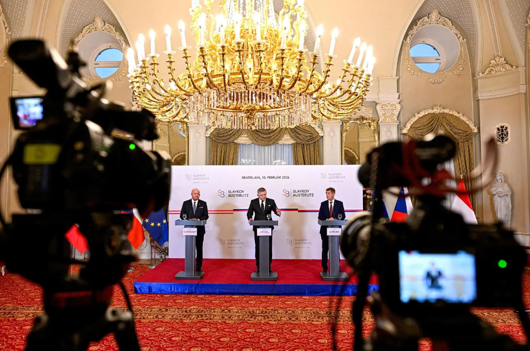 “Avusturya, kaybedenler koalisyonlarında yer alıyor”