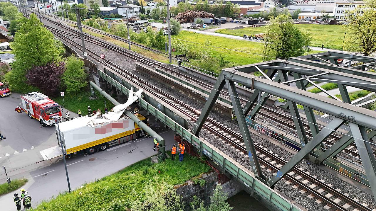 Tehlikeli kimyasal sızıntısı | Güterbahnhof çevresi kapatıldı