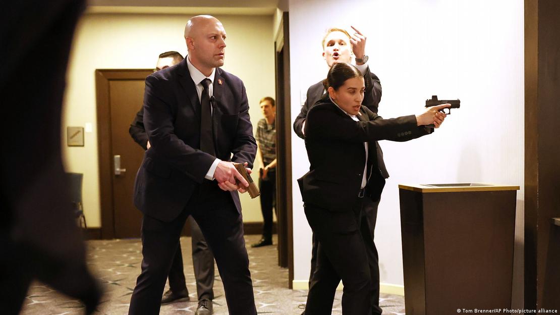 Trump’ın katıldığı basın yemeğinde silahlı saldırı | 1 yaralı