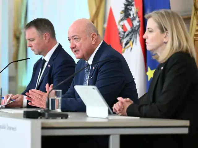 Avusturya hükümeti bütçede anlaştı | 5,1 milyar Euro tasarruf planı