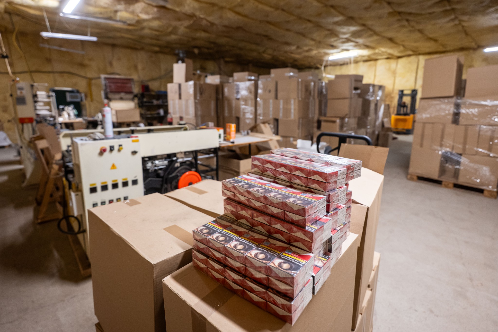 Aşağı Avusturya’da yasa dışı sigara fabrikası çökertildi