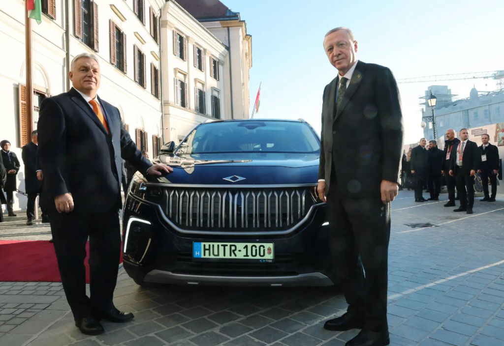 Orbán’ın yenilgisi Erdoğan karşıtlarını umutlandırdı | Ancak Türkiye’de tablo daha zor
