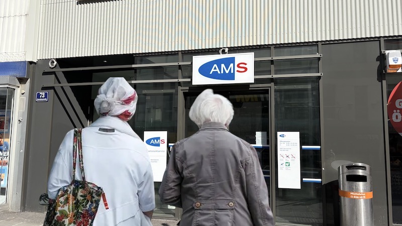 Yaşlı kadın temsilciler alarm veriyor | Yaşlı kadınlar arasında işsizlik ciddi şekilde arttı