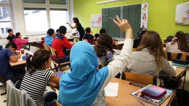 Röportaj | “Viyana’nın bazı okullarında Müslüman olmayan çocuklar İslam’a geçmeyi düşünüyor”