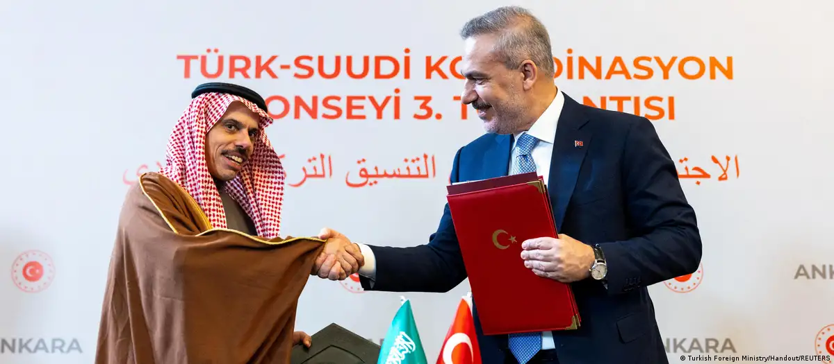Vize muafiyeti |  Türk vatandaşlarına hâlâ yok, Suudilere var