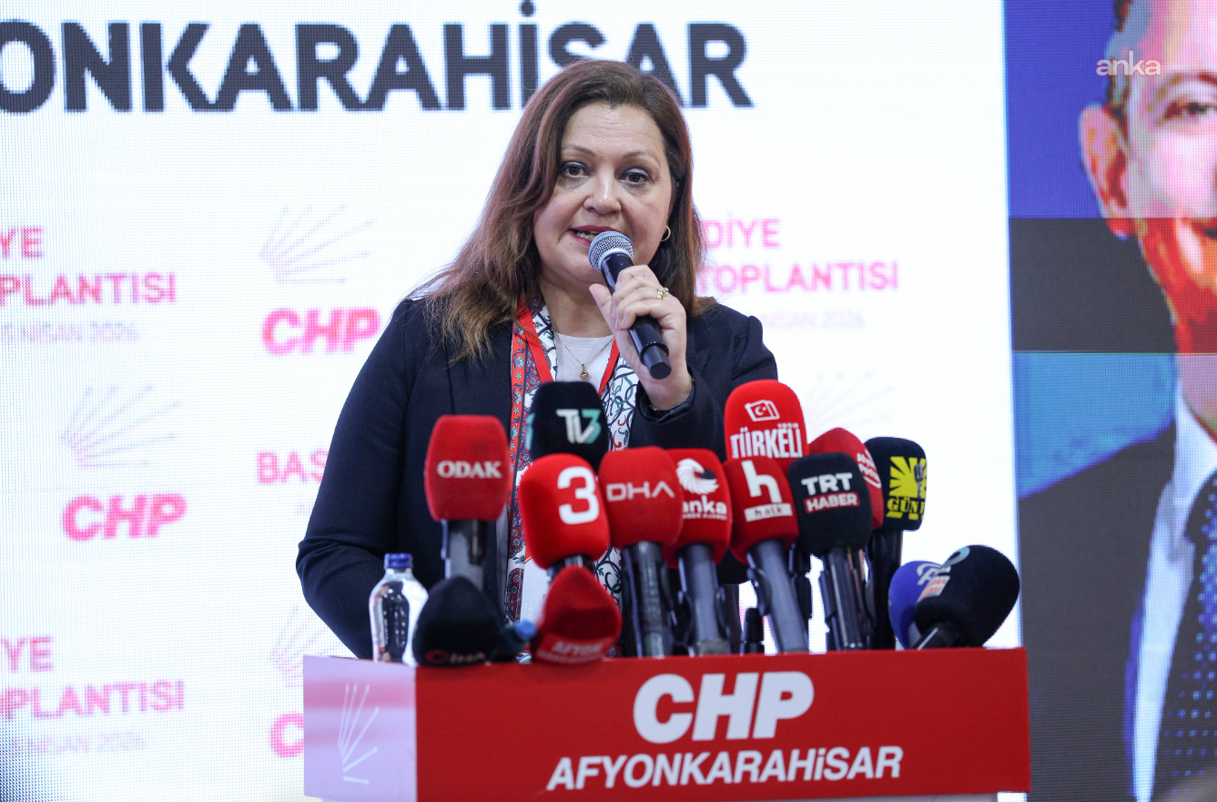“Ya AK Parti rozeti takacaksın ya da kelepçeyle hapishanenin yolunu tutacaksın”