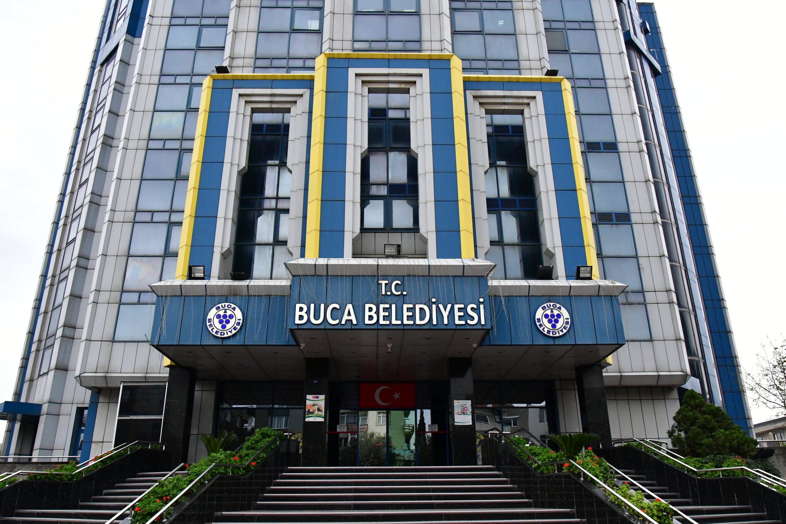 Buca Belediye Başkanı Görkem Duman gözaltında