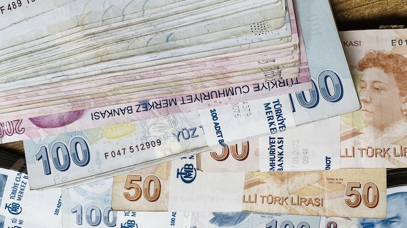 “Eğer siz Türkiye’de yaşayabiliyorsanız, gerçek zengin sizsiniz”