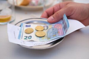 Ülkelerde bahşiş | Nerede zorunlu, nerede değil?