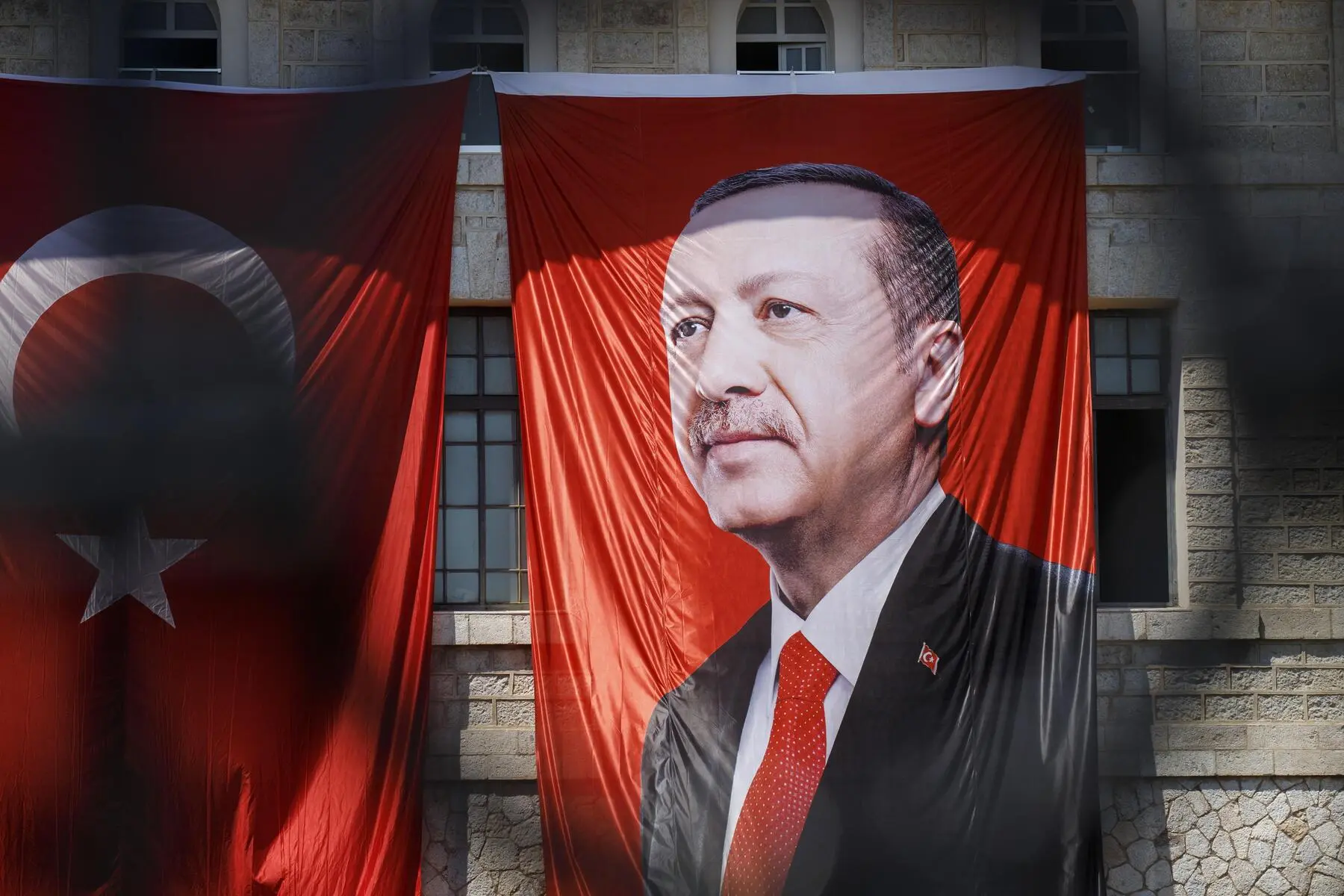 Die Presse |  Türk CDU’su Hayalinden “Tayyip Seçim Kulübü”ne