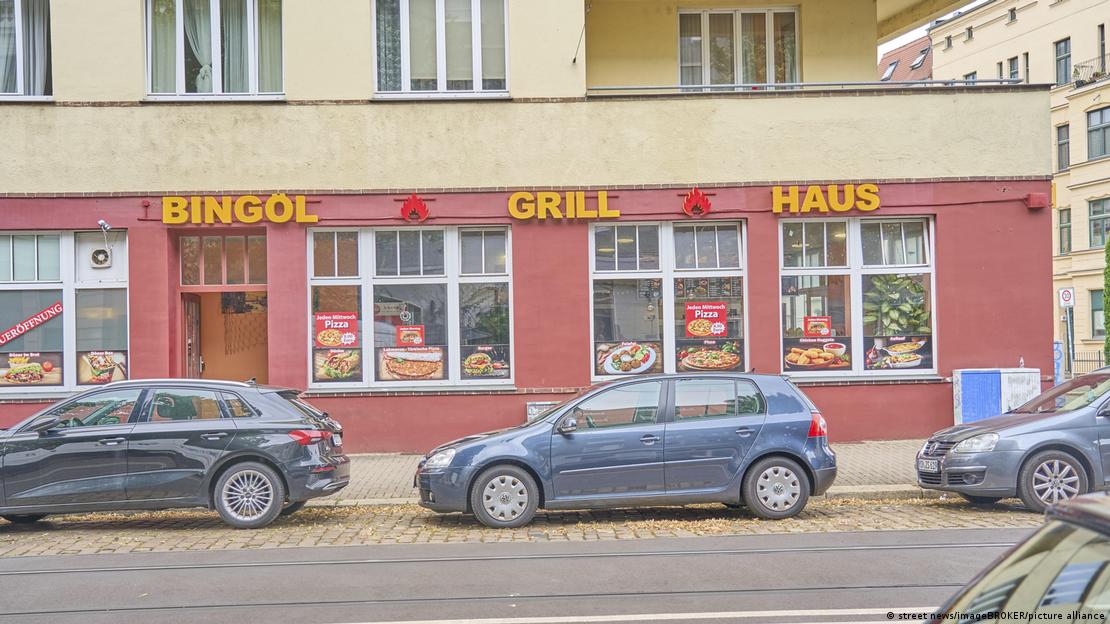 Göçmenler kepenk kapattı