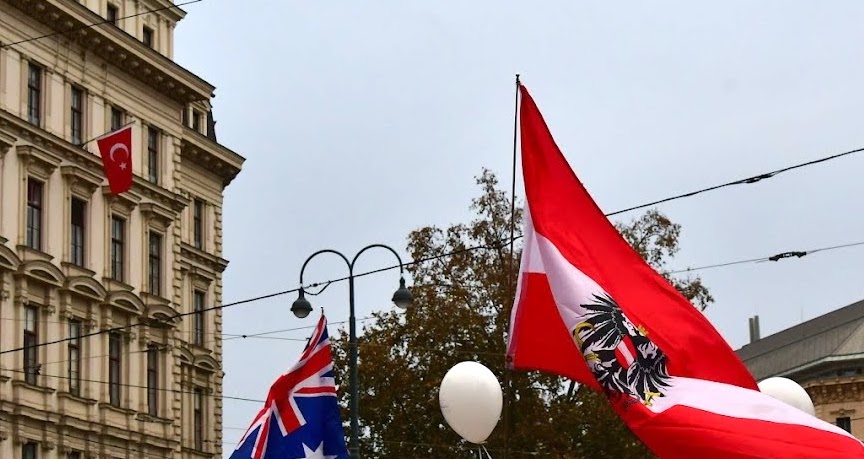 Osmanlı-Habsburg Rekabetinin Gölgesinde Kalan Türkiye Kökenli Göçmenler