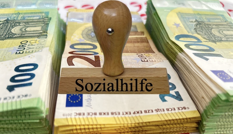 Sosyal yardım dolandırıcılığı: Kadın on binlerce Euro aldı