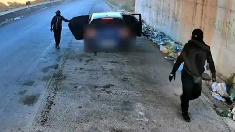 Türk TIR’ına silahlı saldırı: Maskeli çete otoyolu savaş alanına çevirdi