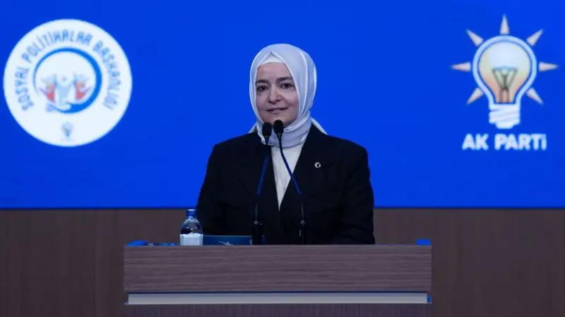 AKP’deki görevlerinden istifa eden Fatma Betül Sayan Kaya’nın tüm mal varlıkları için dondurma kararı verildi
