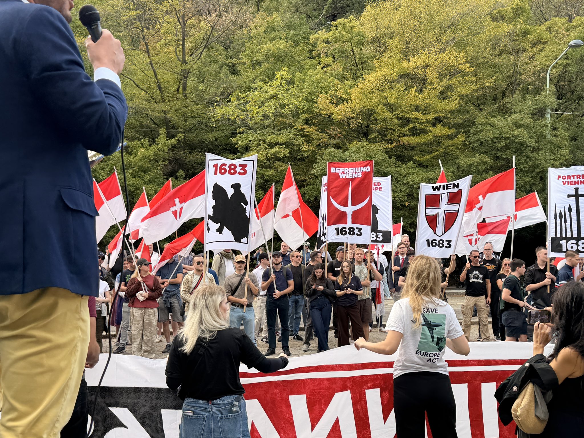 Viyana’da Osmanlı kuşatmasını aşırı sağ gösterisine dönüştürdüler